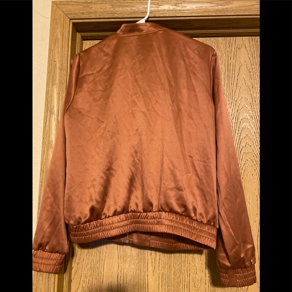 Brand new jacket - Picture 3 of 4